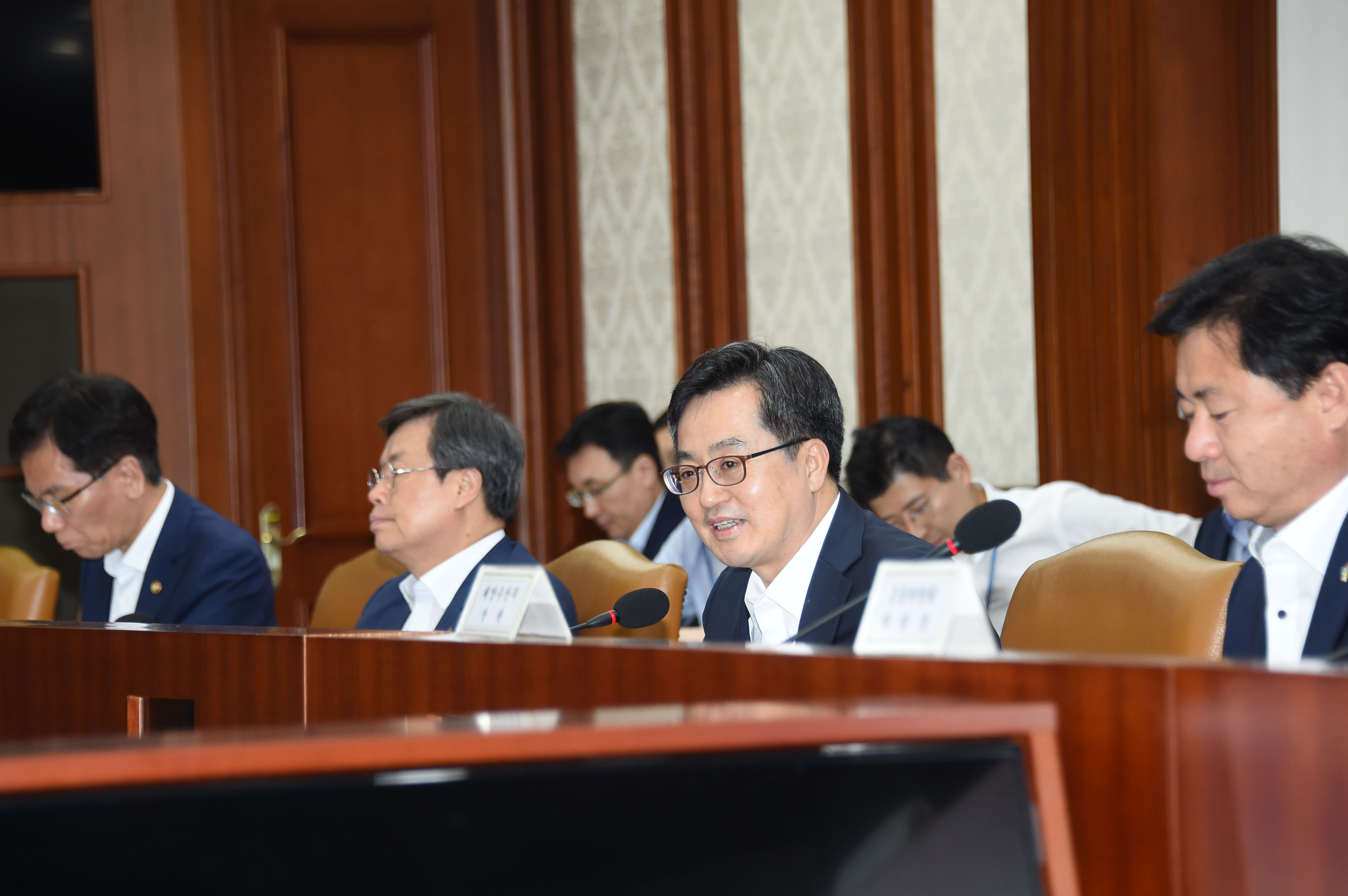 김동연 부총리, 제9차 경제관계장관회의 