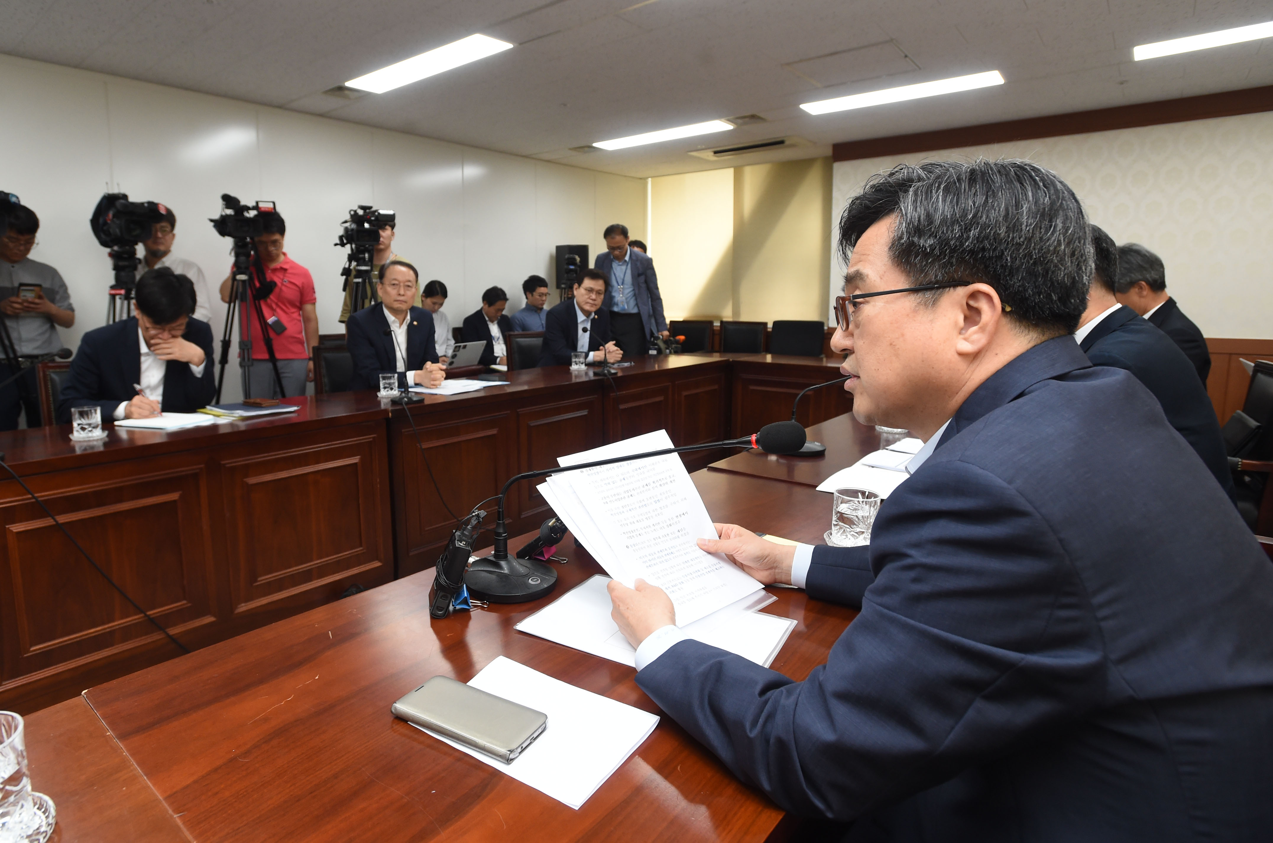 김동연 부총리, 경제현안간담회 
