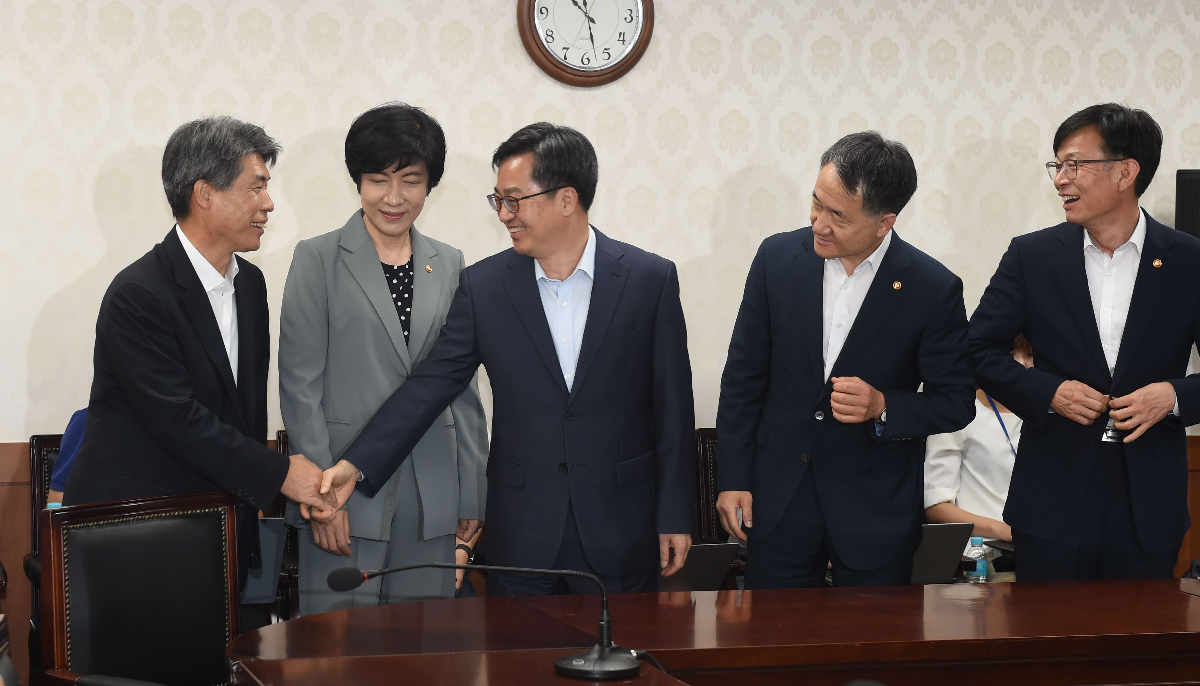 김동연 부총리, 경제현안간담회 