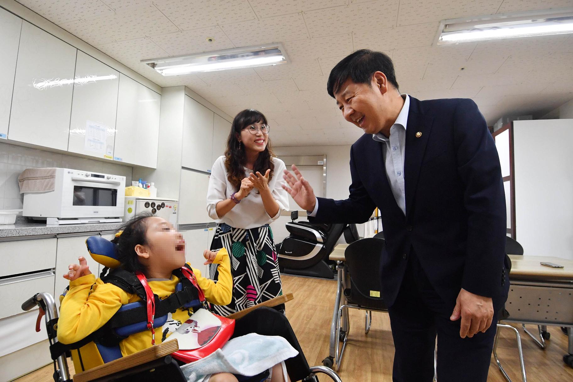구윤철 차관, 명절 연휴 기간을 맞아 장애인 거주시설 현장방문
