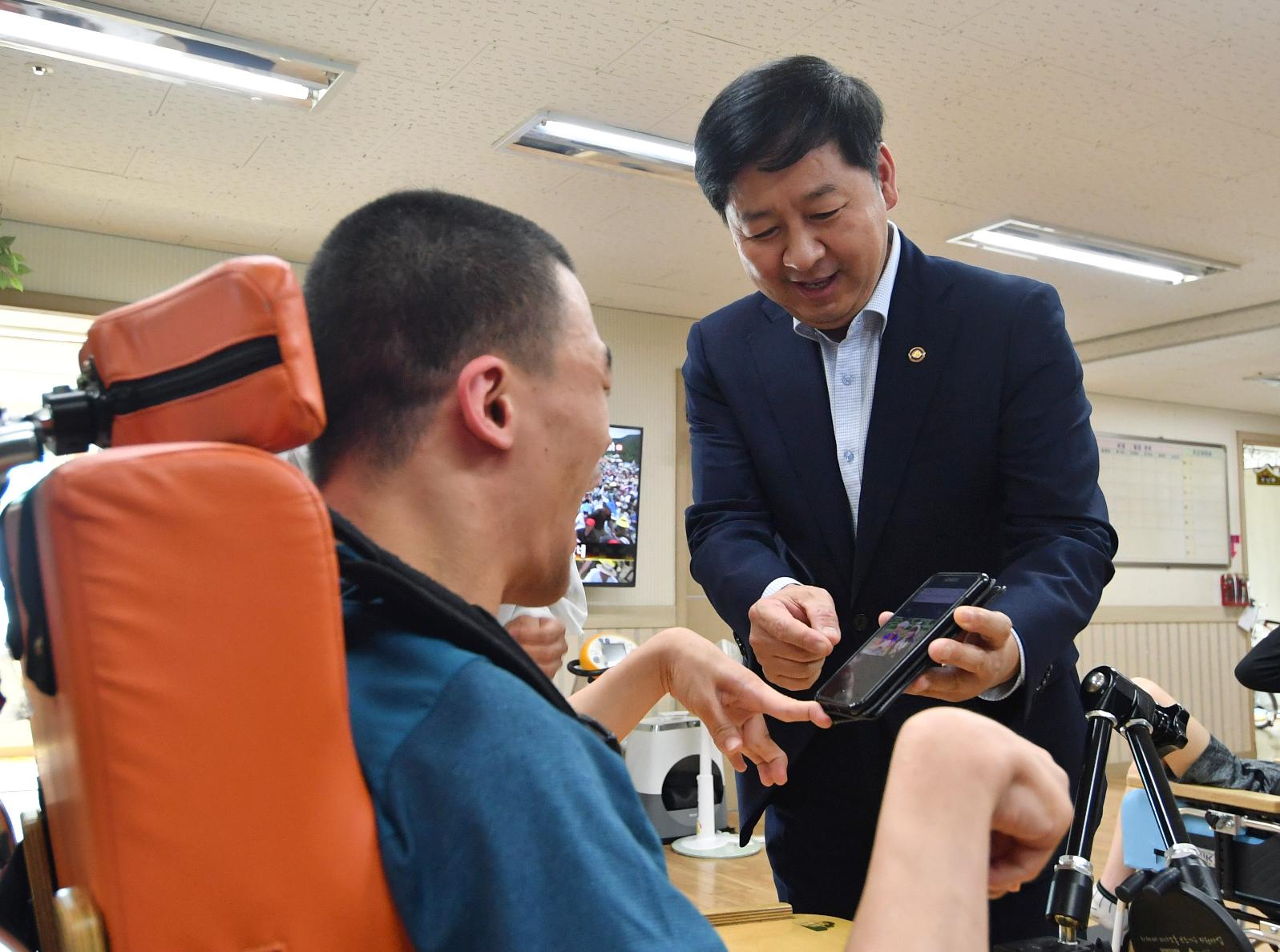 구윤철 차관, 명절 연휴 기간을 맞아 장애인 거주시설 현장방문