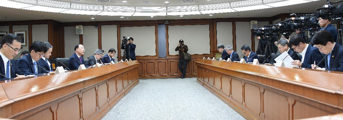 홍남기 부총리, 제25차 경제활력대책회의