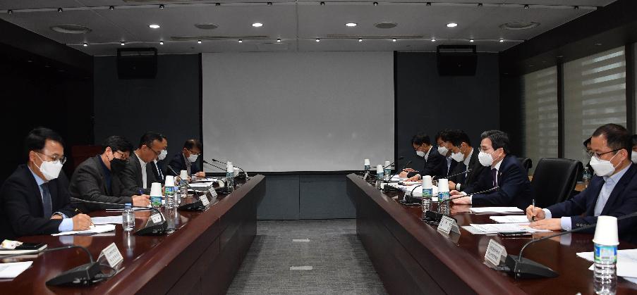 김용범 차관, 제5차 마스크 등 시장교란행위 방지 추진상황 점검회의