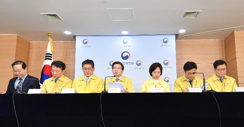 김용범 차관, 마스크 수급 안정화 대책 합동브리핑