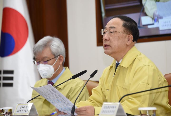 홍남기 부총리, 제212차 대외경제장관회의 겸 일본 수출규제 관련 관계장관회의