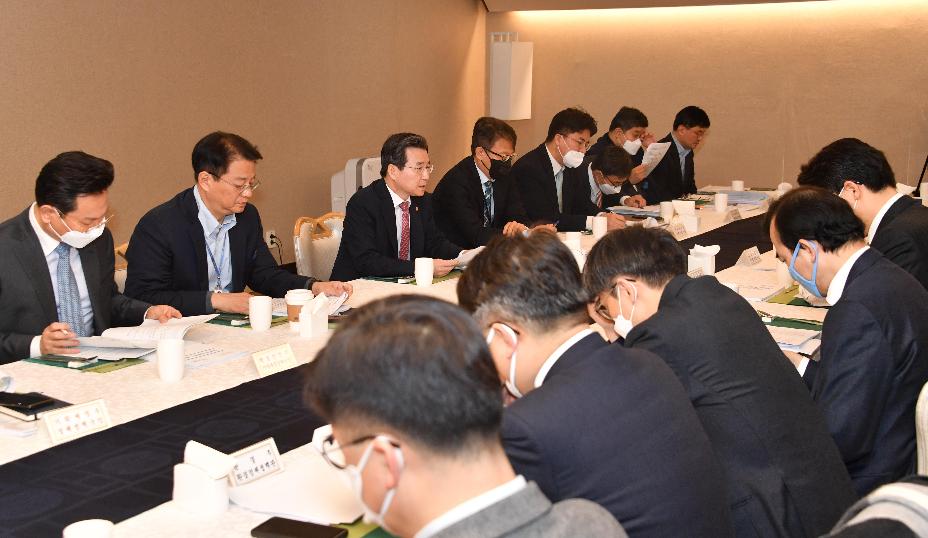 김용범 차관, 제4차 혁신성장 전략점검회의 및 정책점검회의