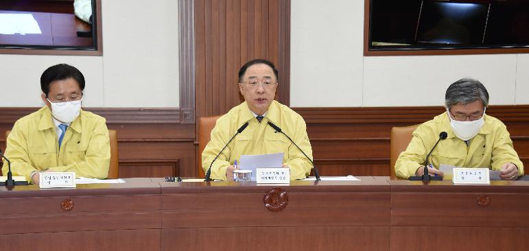 홍남기 부총리, 제12차 코로나19 대응 경제관계장관회의 겸 제2차 위기관리대책회의