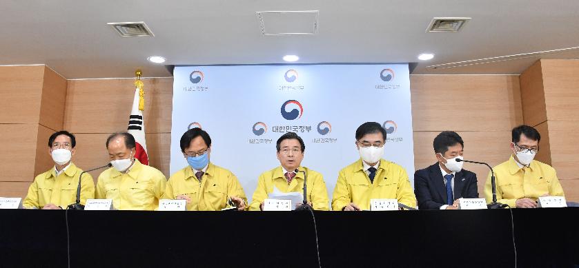 김용범 차관, 소상공인 금융지원 신속집행 브리핑