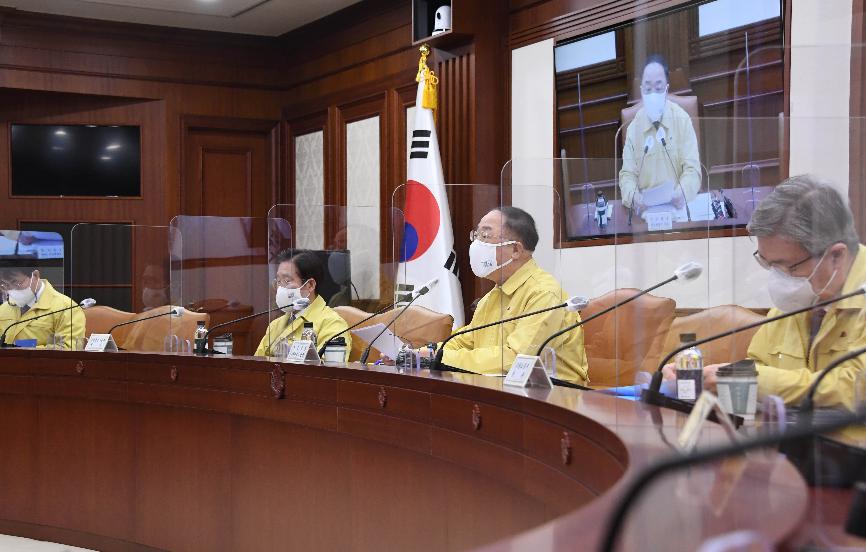 홍남기 부총리, 제27차 비상경제 중앙대책본부회의