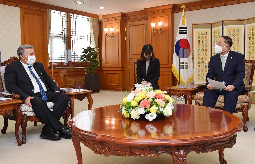 홍남기 국무총리 직무대행, 아미르 페렛츠 이스라엘 경제산업부 장관 예방