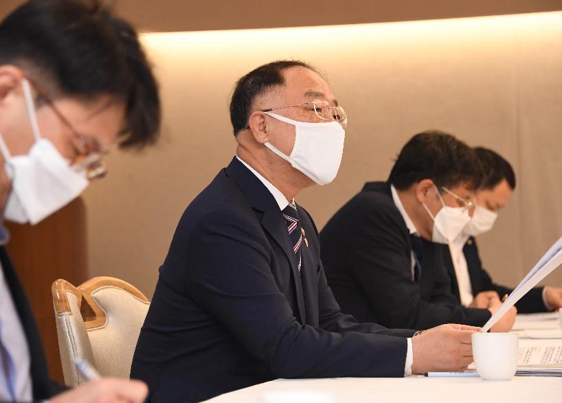 홍남기 부총리, 제24차 부동산시장 점검 관계장관회의