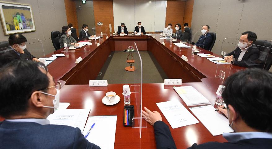 홍남기 부총리, 인력양성 관계장관 집중토론회