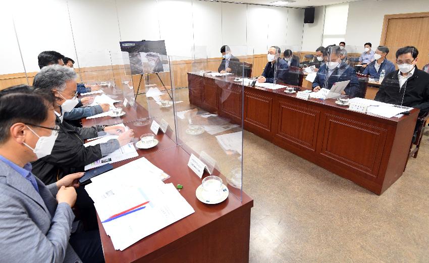 홍남기 부총리, 물가 관련 민생 현장방문