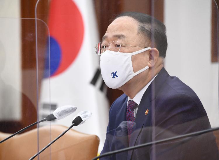 홍남기 부총리, 혁신성장 BIG3 추진회의 관계장관 간담회 주재