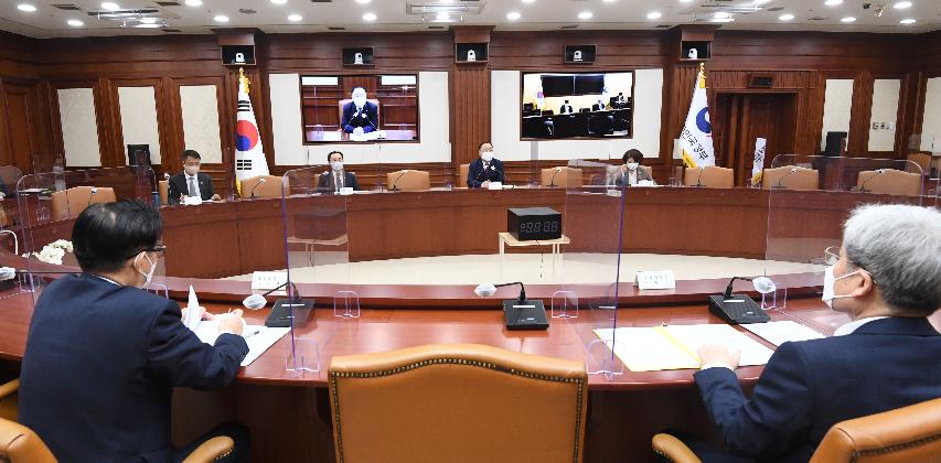 홍남기 부총리, 혁신성장 BIG3 추진회의 관계장관 간담회 주재