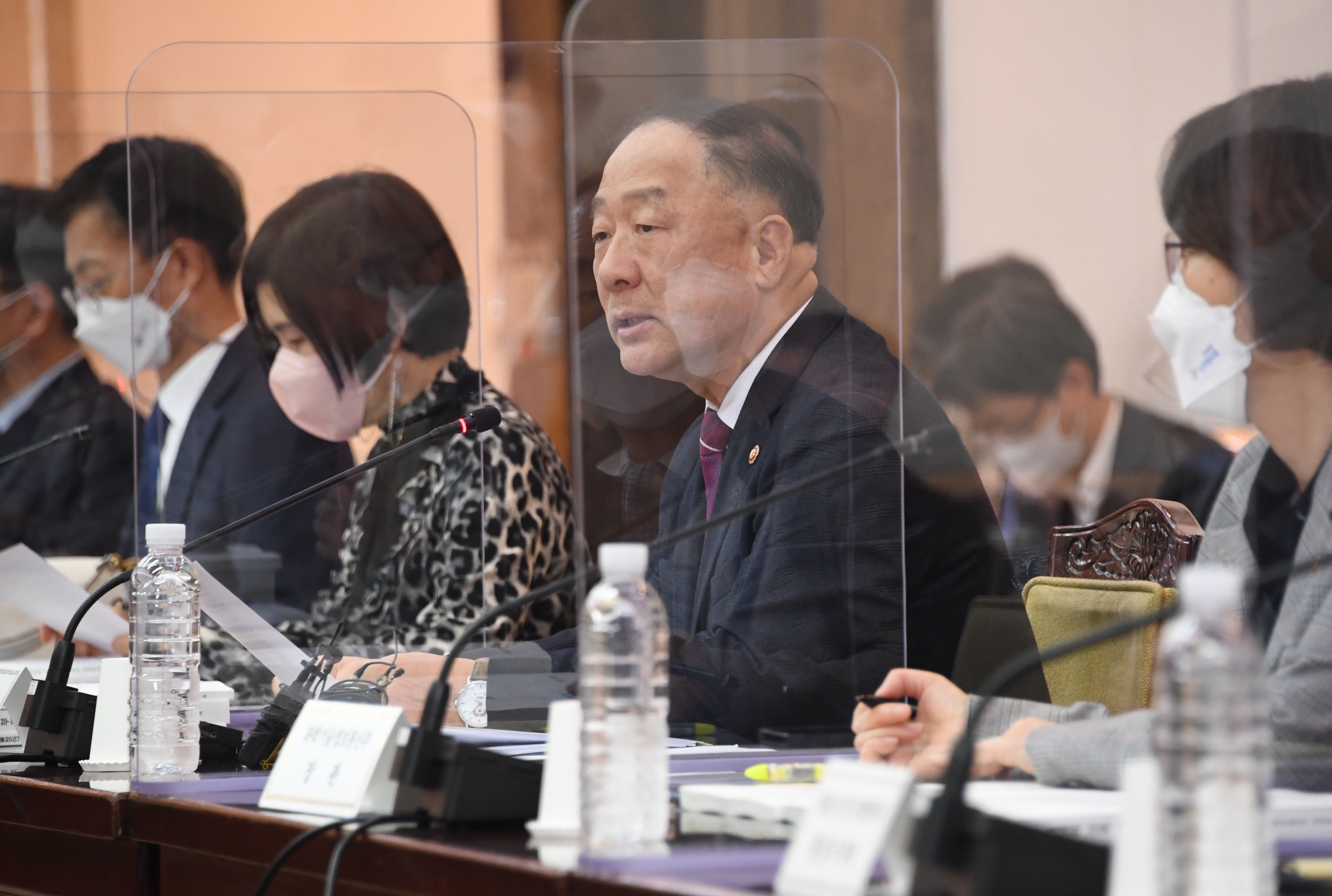 제8차 소재·부품·장비 경쟁력강화위원회 개최 1}