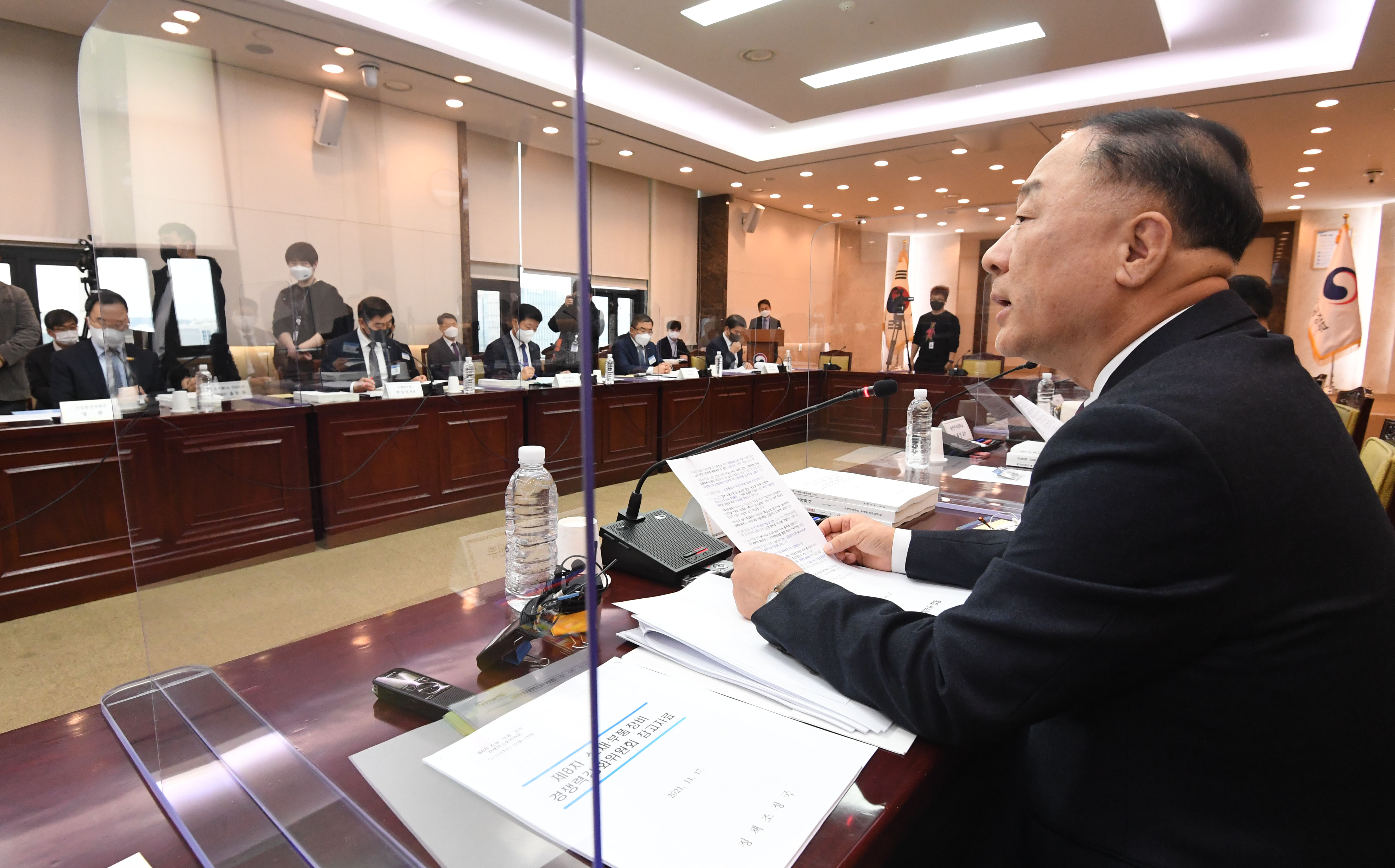 제8차 소재·부품·장비 경쟁력강화위원회 개최 6}