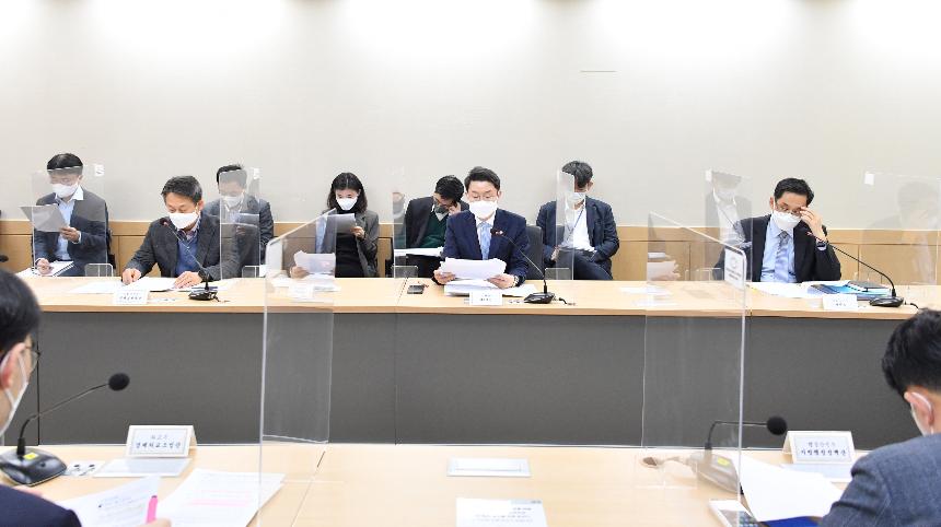 이억원 차관, 제17차 요소수 수급 관련 범부처 합동 대응 회의 주재