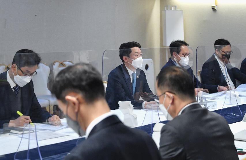 이억원 차관, 제34차 물가관계차관회의 주재