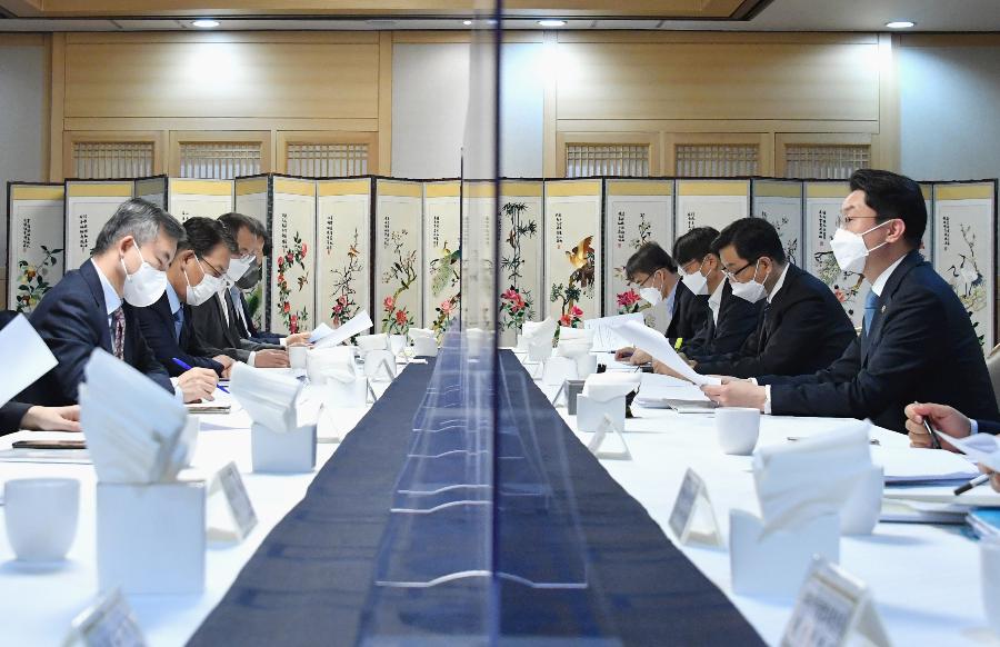 이억원 차관, 제34차 물가관계차관회의 주재