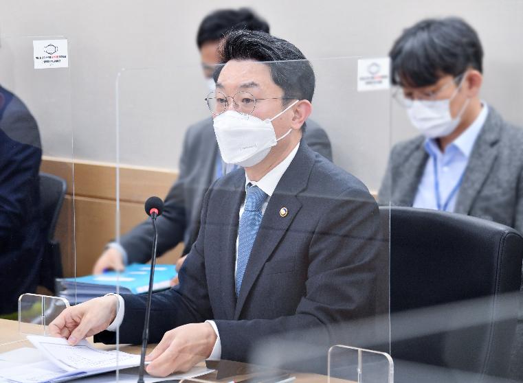 이억원 차관, 제24차 요소수 수급 관련 범부처 합동 대응 회의 주재