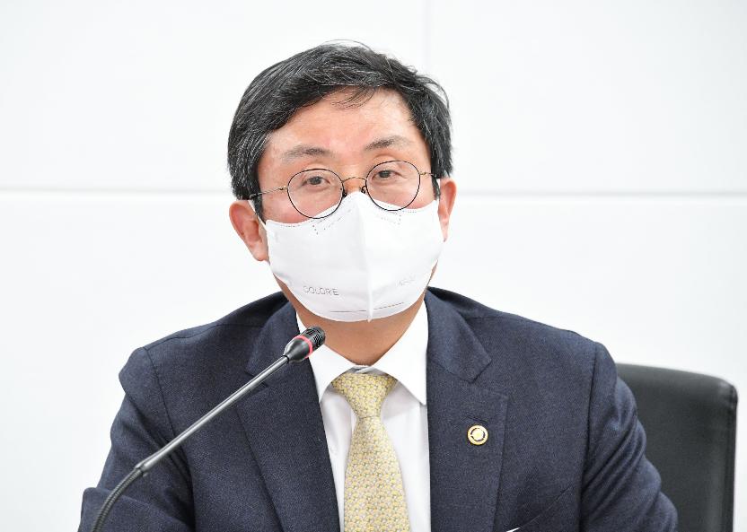 안도걸 차관, 진흥원 현장방문 및 스마트돌봄·요양업계 간담회 