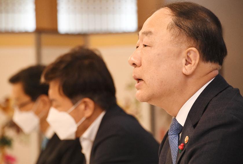 홍남기 부총리, 제37차 부동산시장 점검 관계장관회의 주재