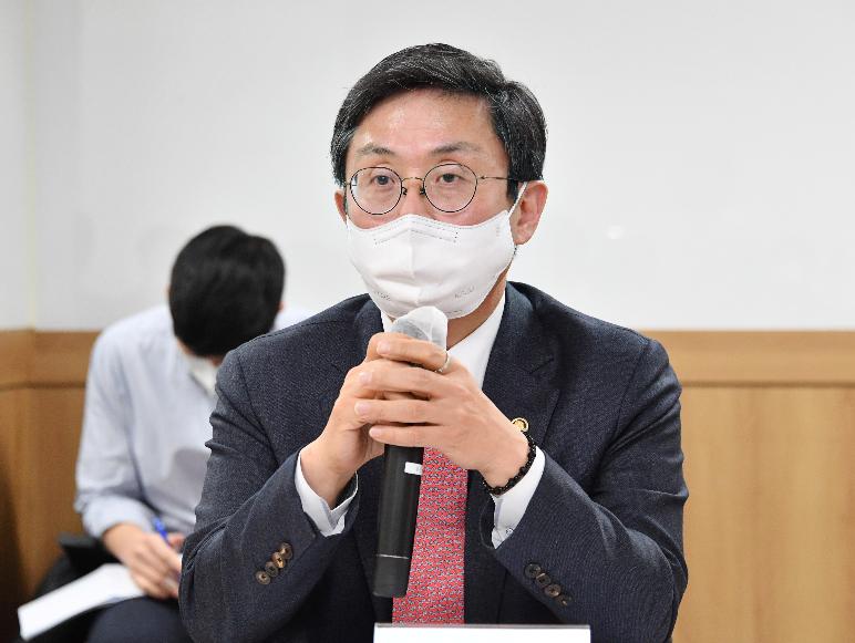 안도걸 차관, 혁신제품 생산기업 현장방문·혁신조달 활성화 간담회 