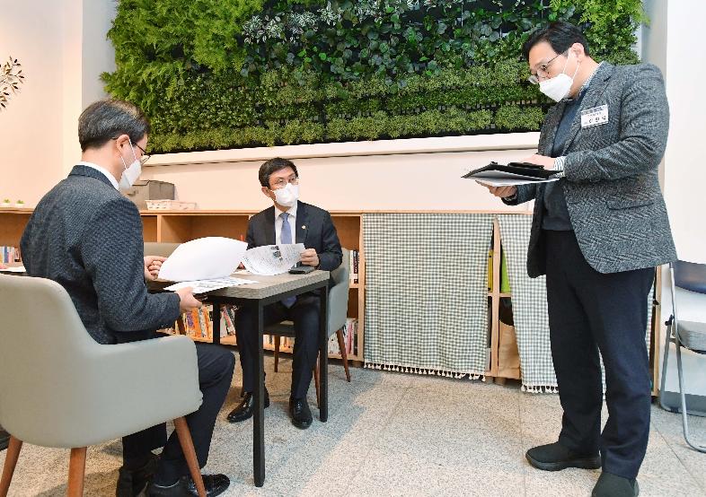 안도걸 차관, 도봉 고령자 사회주택 해심당 현장방문