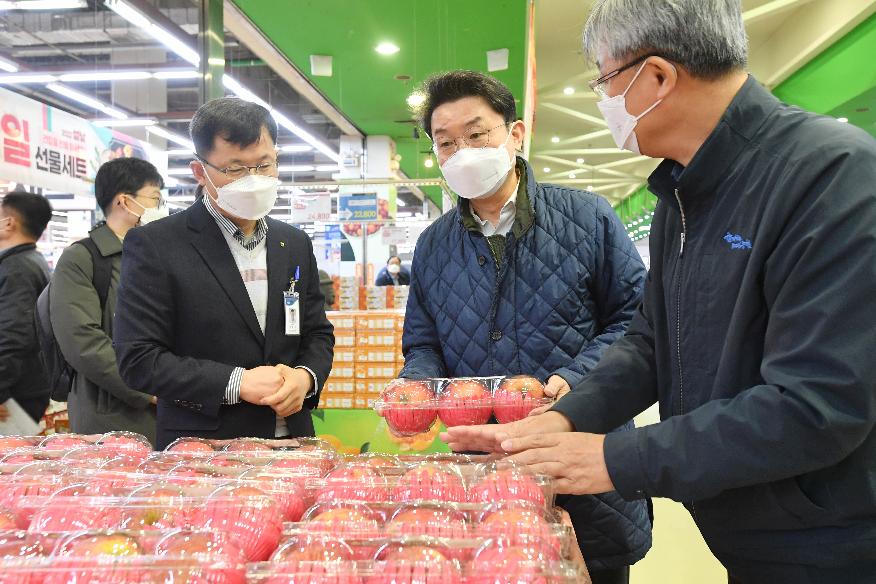 이억원 차관, 물가점검 현장방문 