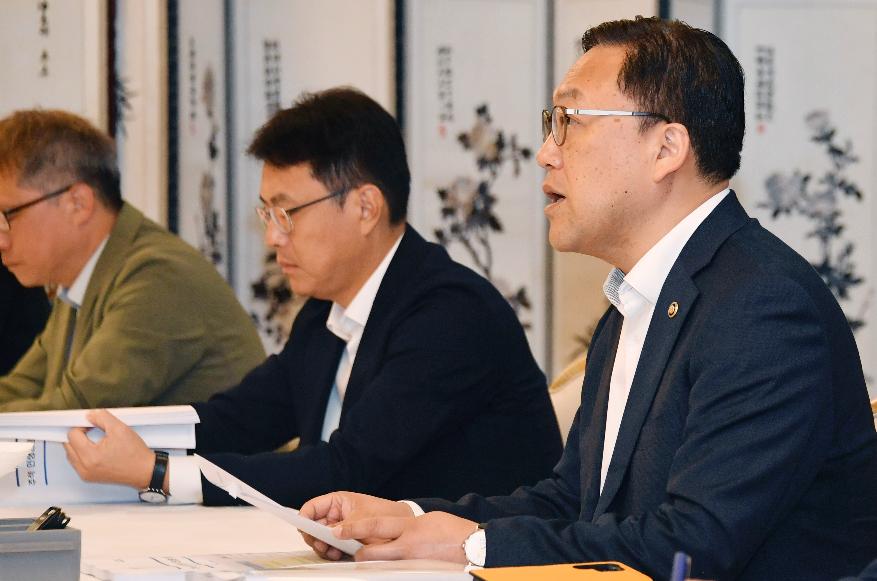 김병환 차관, 제31차 비상경제차관회의 겸 범부처 지역 투자 지원 TF 제1차 회의 주재