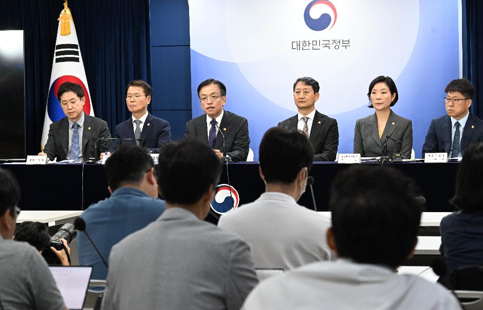 최상목 부총리, 2024년 하반기 경제정책방향 및 역동경제 로드맵 관계부처 합동브리핑
