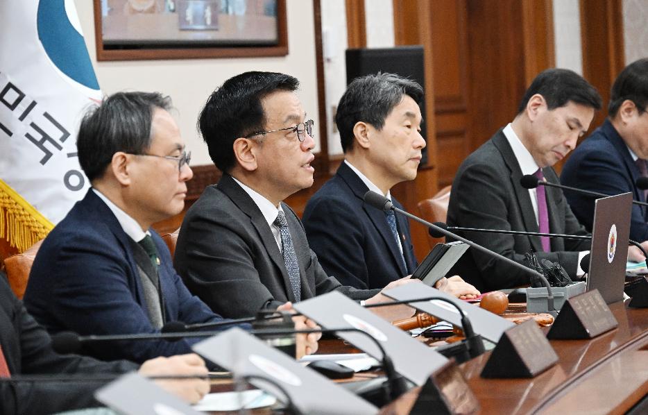 최상목 대통령 권한대행 부총리 겸 기획재정부 장관, 제6회 국무회의
