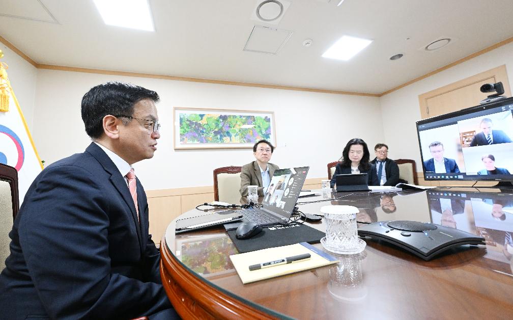 최상목 부총리, 짐 차머스 호주 재무장관 화상면담