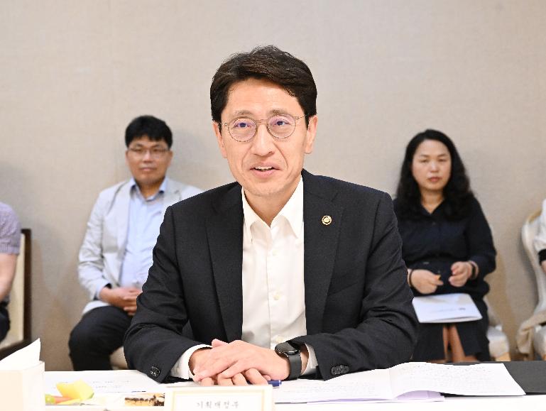 김윤상 차관, 제4차 비축전문위원회