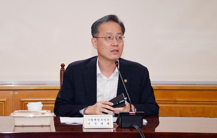 이형일 기획재정부 장관 직무대행 1차관, 시장상황점검회의