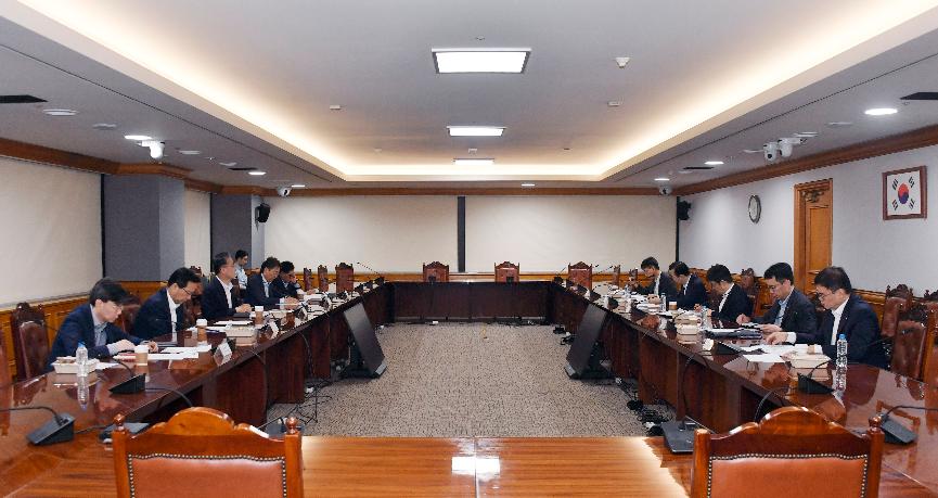 이형일 기획재정부 장관 직무대행 1차관, 시장상황점검회의