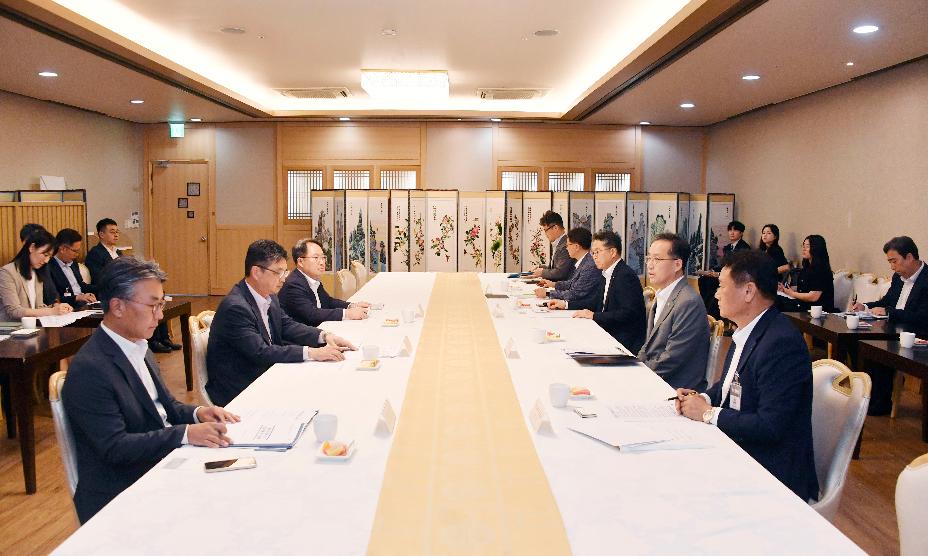 이형일 기획재정부 장관 직무대행 1차관, MSCI 선진국 지수 편입추진 전담반 회의