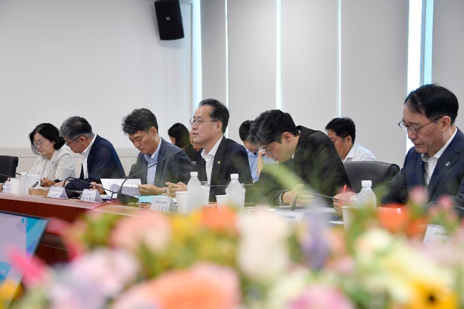 이형일 차관, 오송 바이오헬스 분야 릴레이 현장 간담회 및 메타바이오메드 현장방문