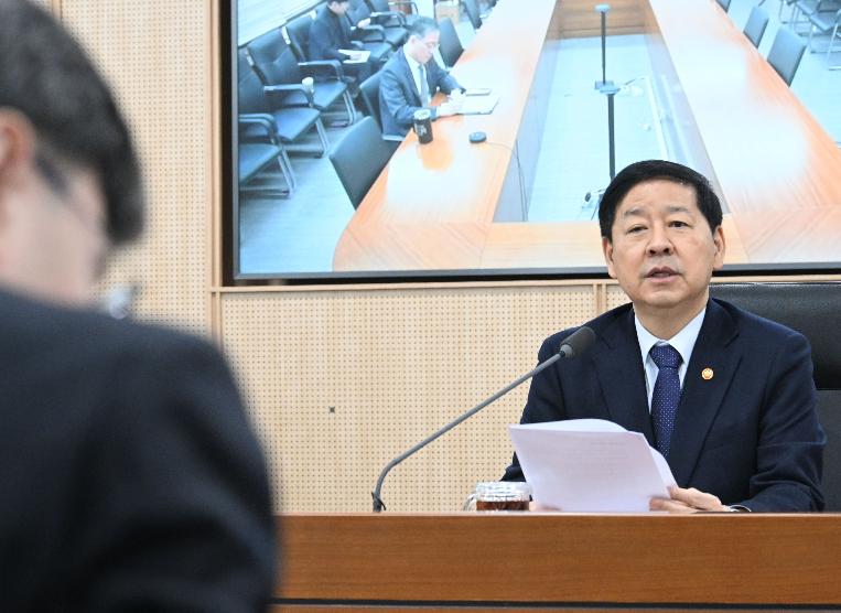 구윤철 부총리, 재정경제부 확대간부회의 주재